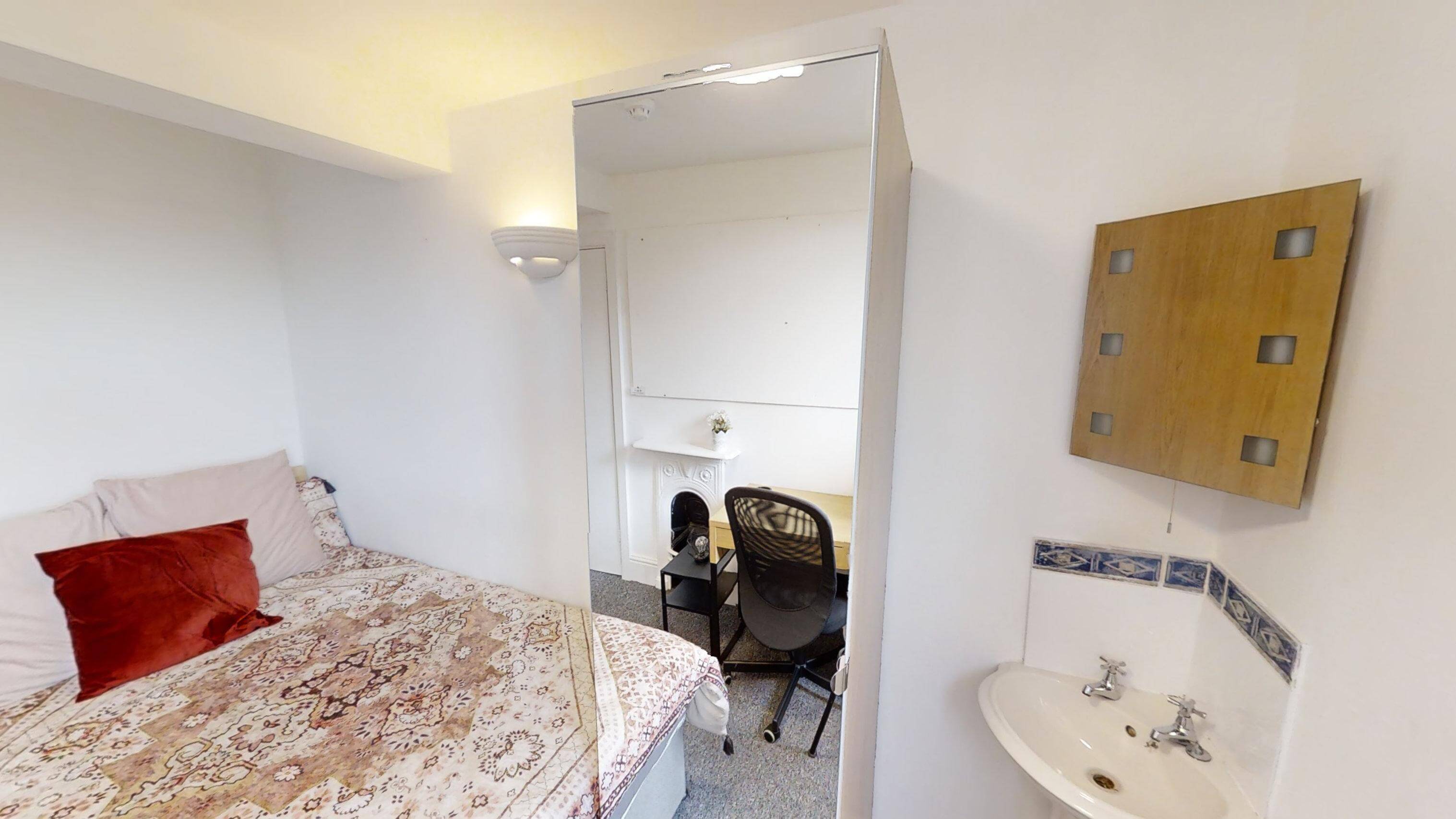 Bedroom 5